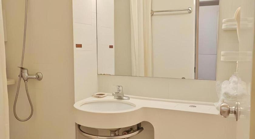 Jinjiang Inn Shanghai Lujiazui Екстериор снимка
